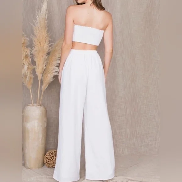 Malibu Bum White Smocked Tie Tube Top with Matching Pant Set Small New With Tags - Picture 2 of 4